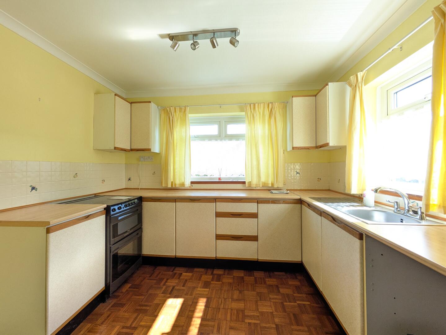 Trelander North, Truro